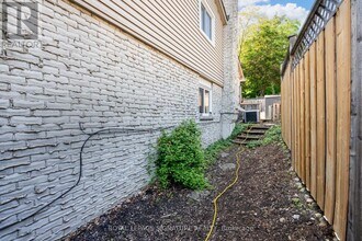 1481 Otis Ave in Mississauga, ON - Building Photo - Building Photo