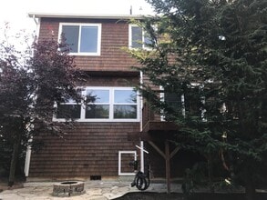4018 W 5th St in Anacortes, WA - Building Photo - Building Photo