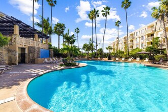 999 N Pacific St in Oceanside, CA - Building Photo - Building Photo