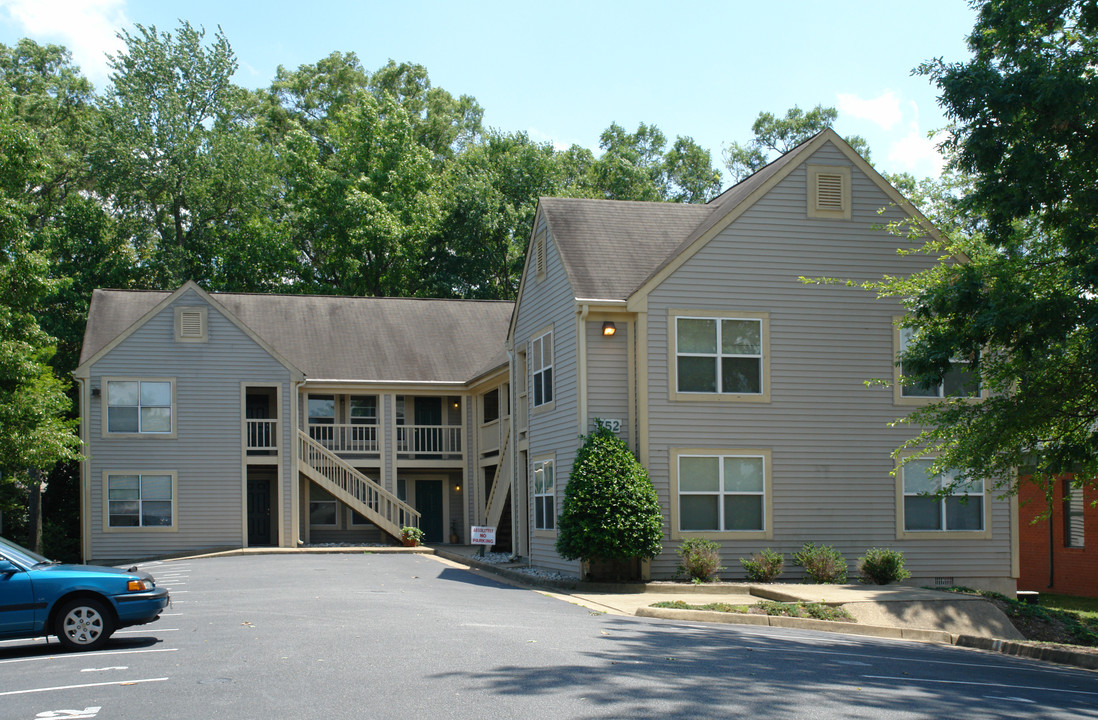 752 McGuire Pl in Newport News, VA - Building Photo