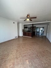 1045 S American St in Stockton, CA - Building Photo - Building Photo