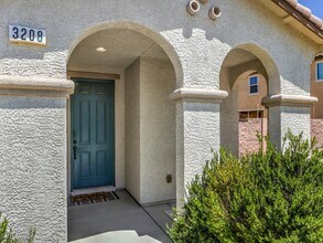 3208 Del Terra Ave in Henderson, NV - Building Photo - Building Photo
