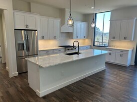 165 Morrow Ave in Trussville, AL - Building Photo