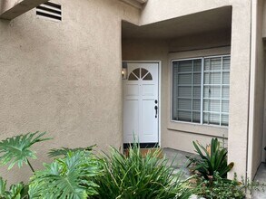 6 Alcoba in Irvine, CA - Building Photo - Building Photo