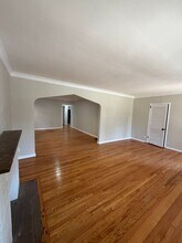 5041 Lindenwood Ave in St. Louis, MO - Building Photo - Building Photo