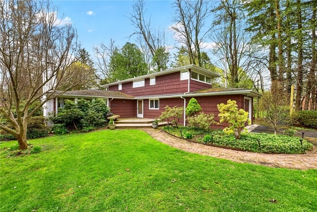 property at 53 Golfside Pkwy