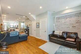 604 Harvard St NW in Washington, DC - Building Photo - Building Photo