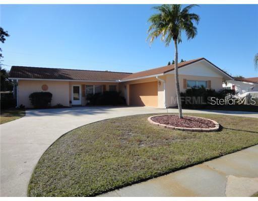 2526 Clipper Ship Way in Sarasota, FL - Building Photo