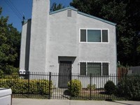 2635 Alhambra Blvd in Sacramento, CA - Foto de edificio - Building Photo