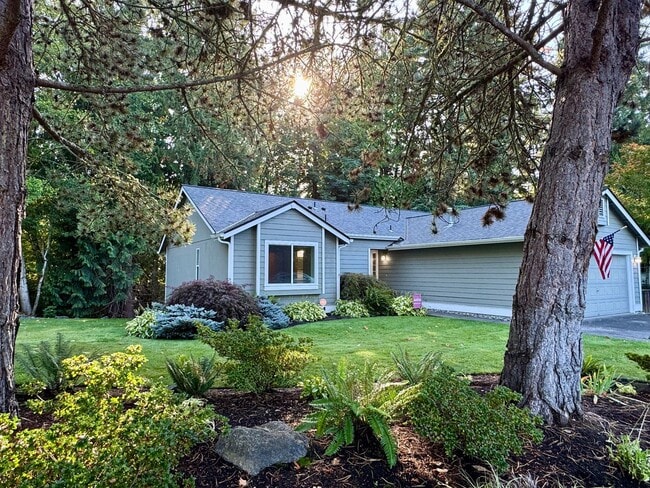 property at 2225 Miss Ellis Loop NE