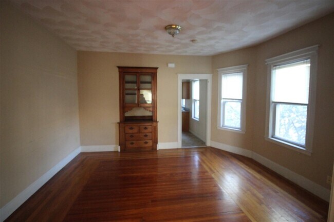 296 Highland Ave, Unit 3 in Somerville, MA - Building Photo - Building Photo