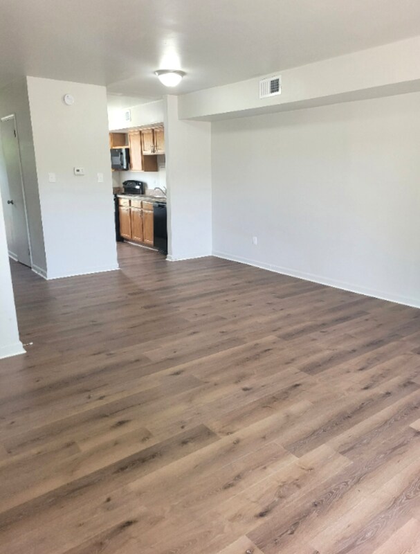 property at 16 Bainbridge Ave