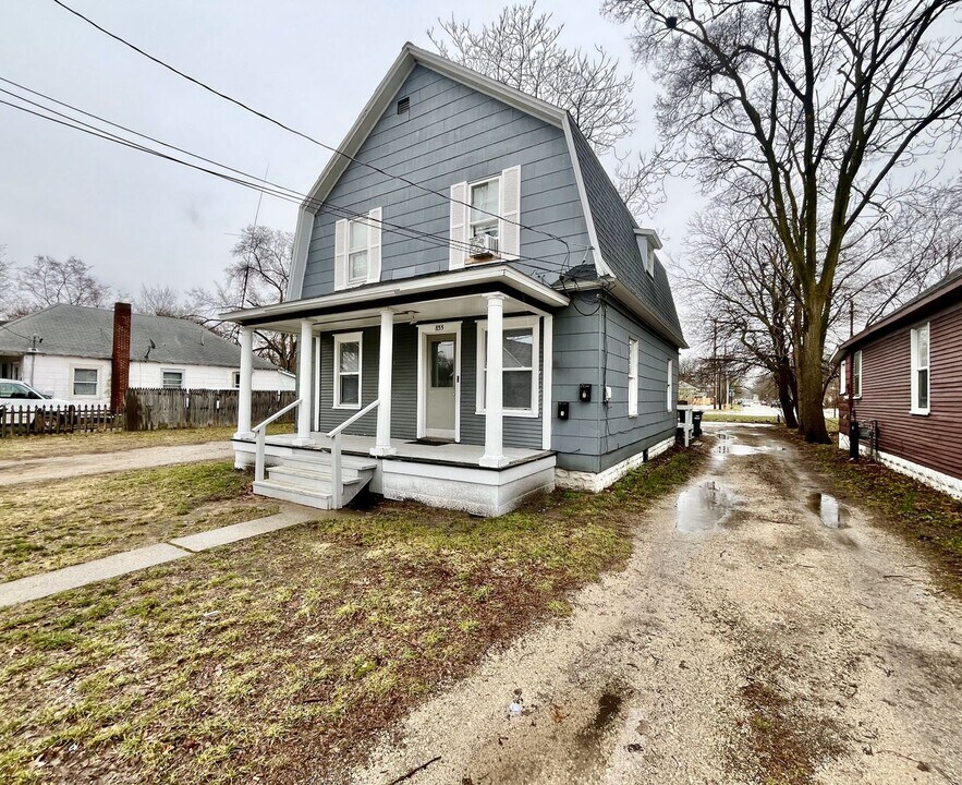 855 Turner Ave in Muskegon, MI - Building Photo