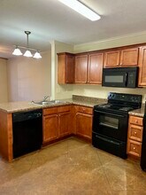 1530 Davis St in Conway, AR - Building Photo - Building Photo