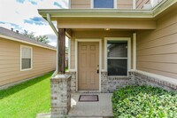 2018 Adobe Stone Dr in Humble, TX - Foto de edificio - Building Photo