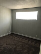 5117 E Sun Valley Dr in Las Vegas, NV - Building Photo - Building Photo