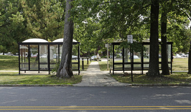 Dartmouth Village in Parsippany, NJ - Building Photo - Building Photo