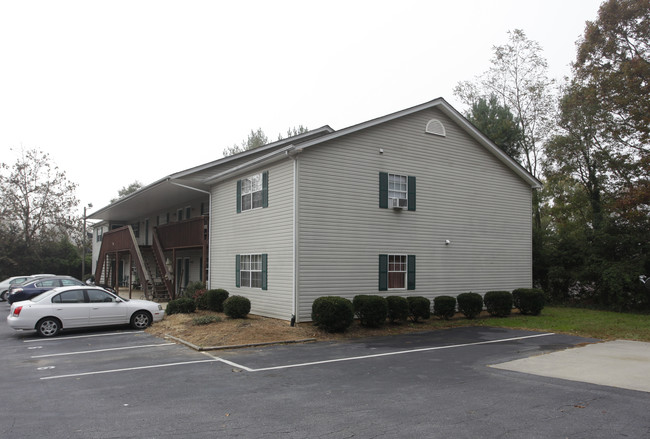 65 Old Haw Creek Apartments in Asheville, NC - Building Photo - Building Photo