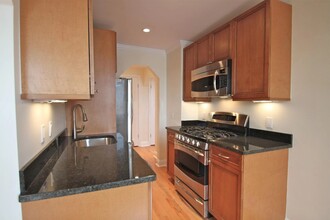 86 Brattle St, Unit 60-603 in Cambridge, MA - Building Photo - Building Photo