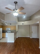 8060 N Nob Hill Rd, Unit 1 in Tamarac, FL - Building Photo - Building Photo