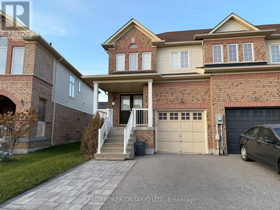 157 Bathgate Crescent in Courtice, ON - Building Photo