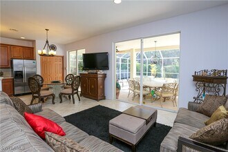 7864 Stratford Dr in Naples, FL - Building Photo - Building Photo