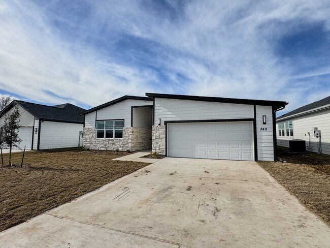 340 Lucy Rd in Greenville, TX - Building Photo - Building Photo