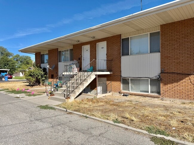 property at 522-528 200 E