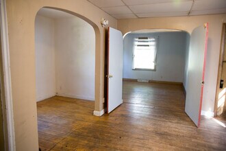 644 Ontario St SE in Minneapolis, MN - Foto de edificio - Building Photo