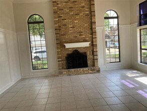 11618 Gatesden Dr in Tomball, TX - Building Photo - Building Photo