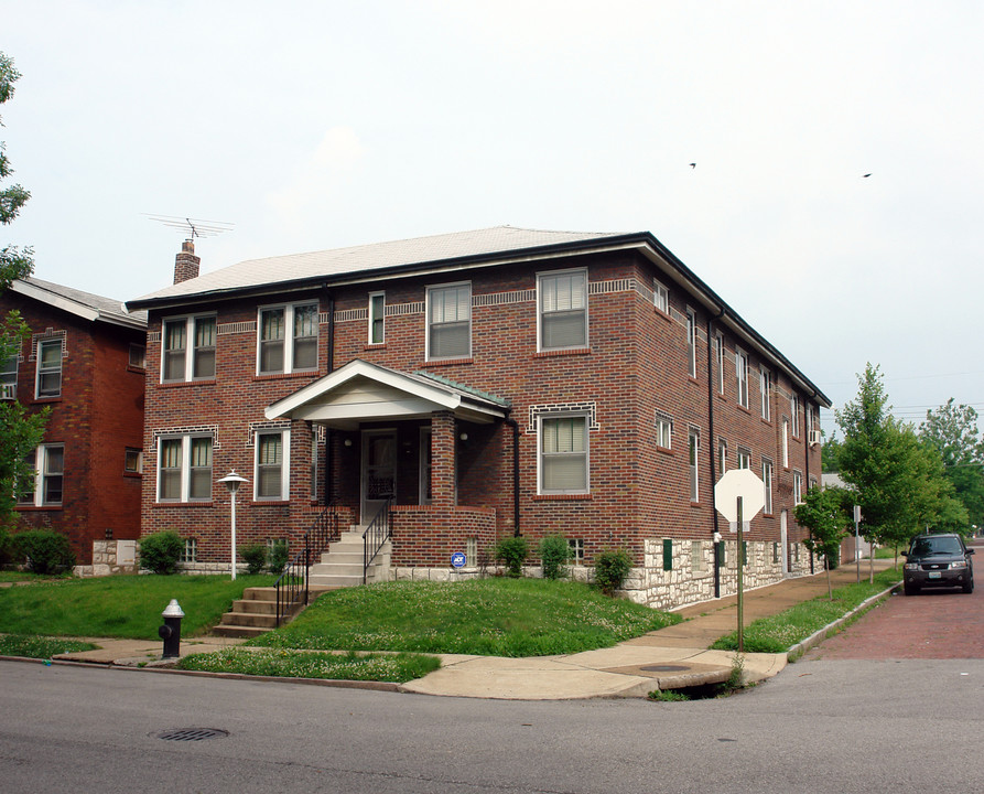 1006 Walsh St in St. Louis, MO - Building Photo