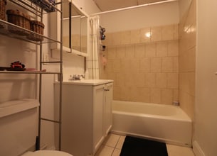 238 Hemenway St, Unit #3 in Boston, MA - Building Photo - Building Photo