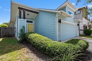 5317 Daimler Dr in Austin, TX - Building Photo