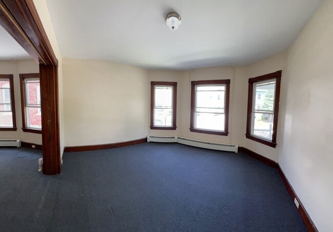 9 Hickok Pl