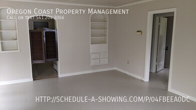 4931 NE I Ave in Neotsu, OR - Building Photo - Building Photo