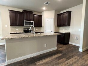 649 Comal Dr in Crandall, TX - Building Photo - Building Photo
