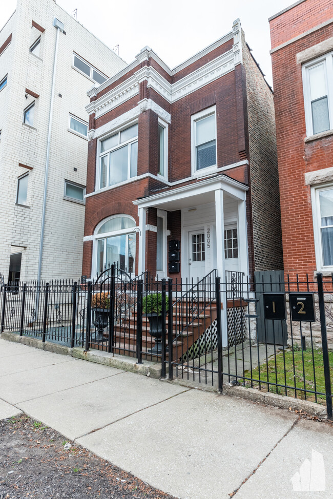 property at 2005 W Race Ave