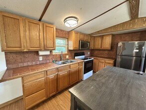 7596 Melba Trail in Keystone Heights, FL - Building Photo - Building Photo