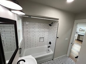 817 N 3rd St in Renton, WA - Building Photo - Building Photo