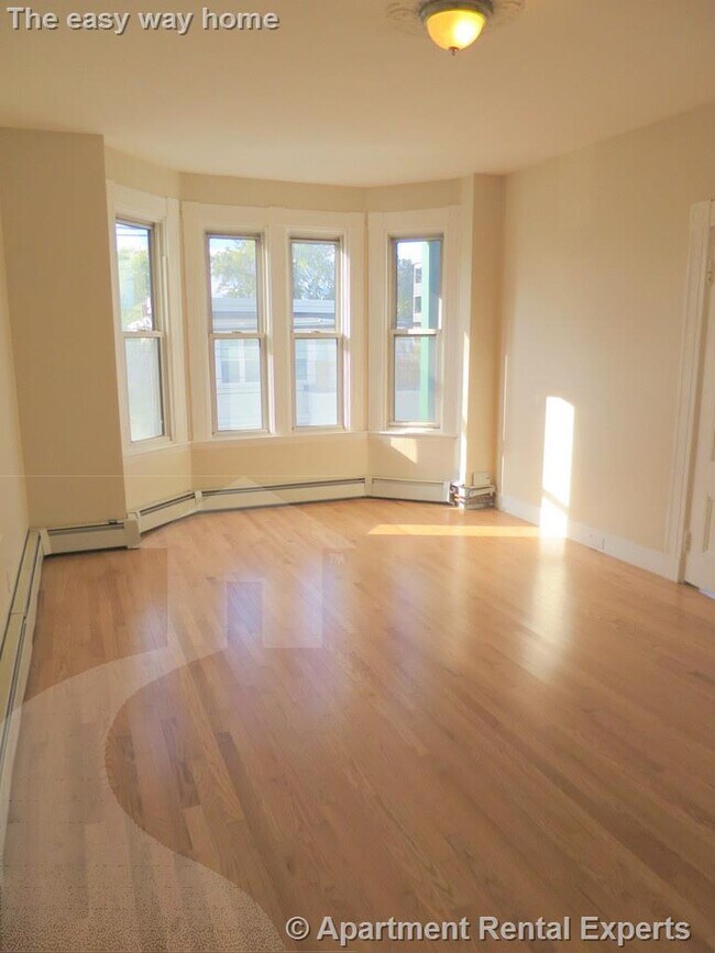 90 Norfolk St in Cambridge, MA - Building Photo - Building Photo
