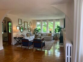 5535 Wellesley Ave, Unit 2 in Pittsburgh, PA - Building Photo