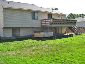 2986 Newman Dr in Idaho Falls, ID - Building Photo - Building Photo