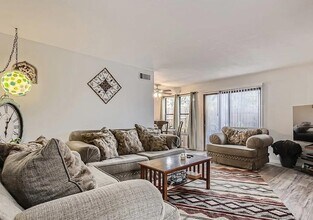 9026 Sawtooth Ln in Austin, TX - Building Photo - Building Photo