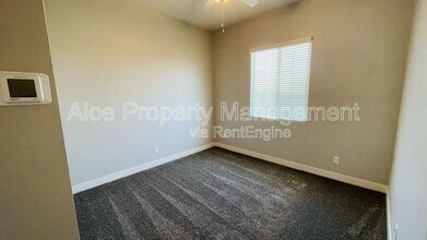 2995 W Lynx Dr in San Tan Valley, AZ - Building Photo - Building Photo