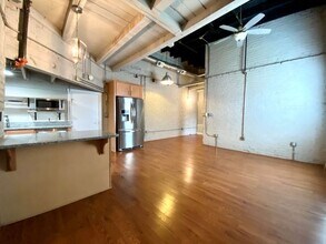 1016 Jefferson St, Unit #4 in Lynchburg, VA - Building Photo - Building Photo