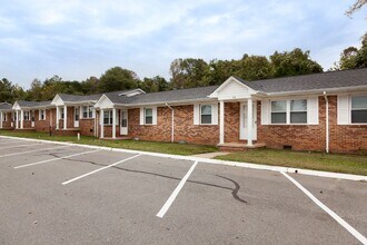 SH101-College Road Apartments (RCA) in Shelby, NC - Foto de edificio - Interior Photo