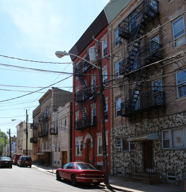 78 Nichols St in Newark, NJ - Building Photo - Building Photo