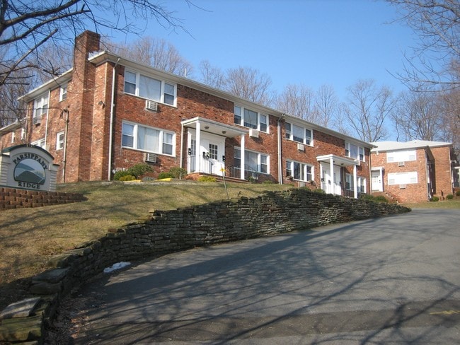 Parsippany Village in Morris Plains, NJ - Building Photo - Building Photo