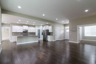 1066 N Montana St in Kennewick, WA - Building Photo - Building Photo