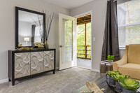 Saddle Creek Apartments in Kalamazoo, MI - Building Photo - Interior Photo